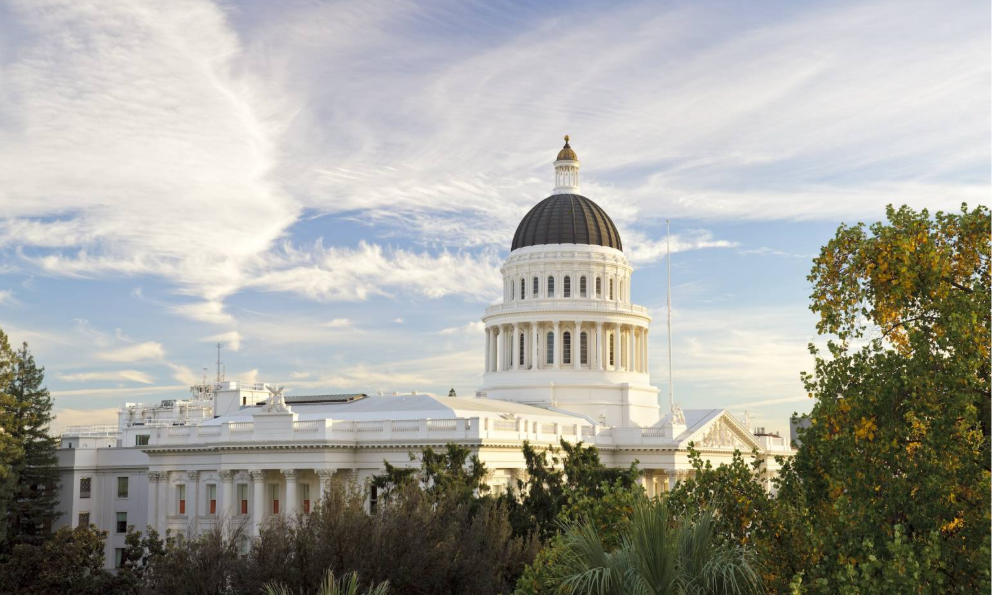 Chatbots, Data Centers and Surveillance: 5 Silicon Valley Bills Land on Newsomâs Desk